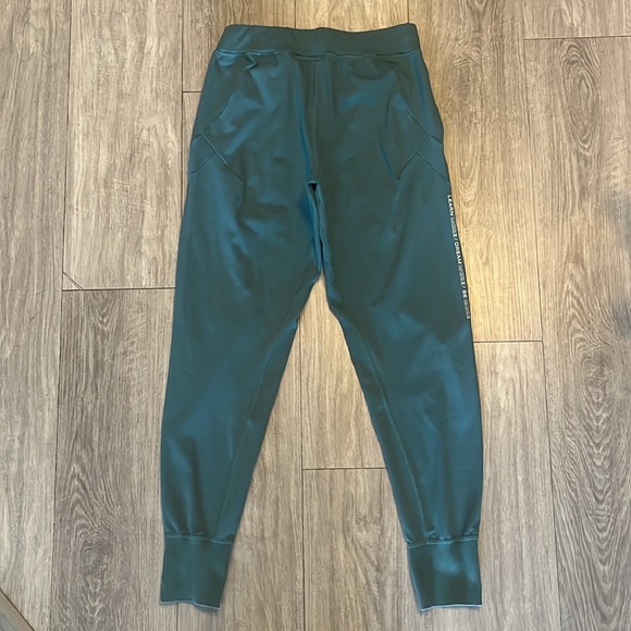 Alphalete Joggers - Picture 2 of 13